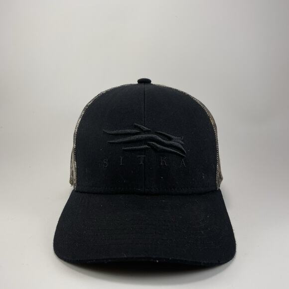 Sitka Gear Trucker Hat Snapback Cap Black Camo Mesh Mid Pro Profile Fit OSFM - Picture 1 of 9